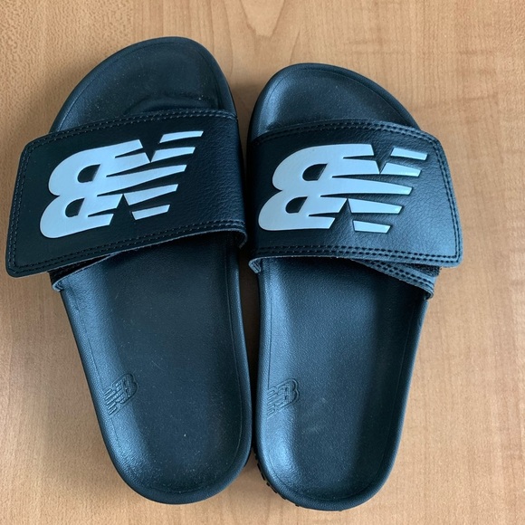 New balance slides slip on sandals childs size 1 shoes - Picture 2 of 4
